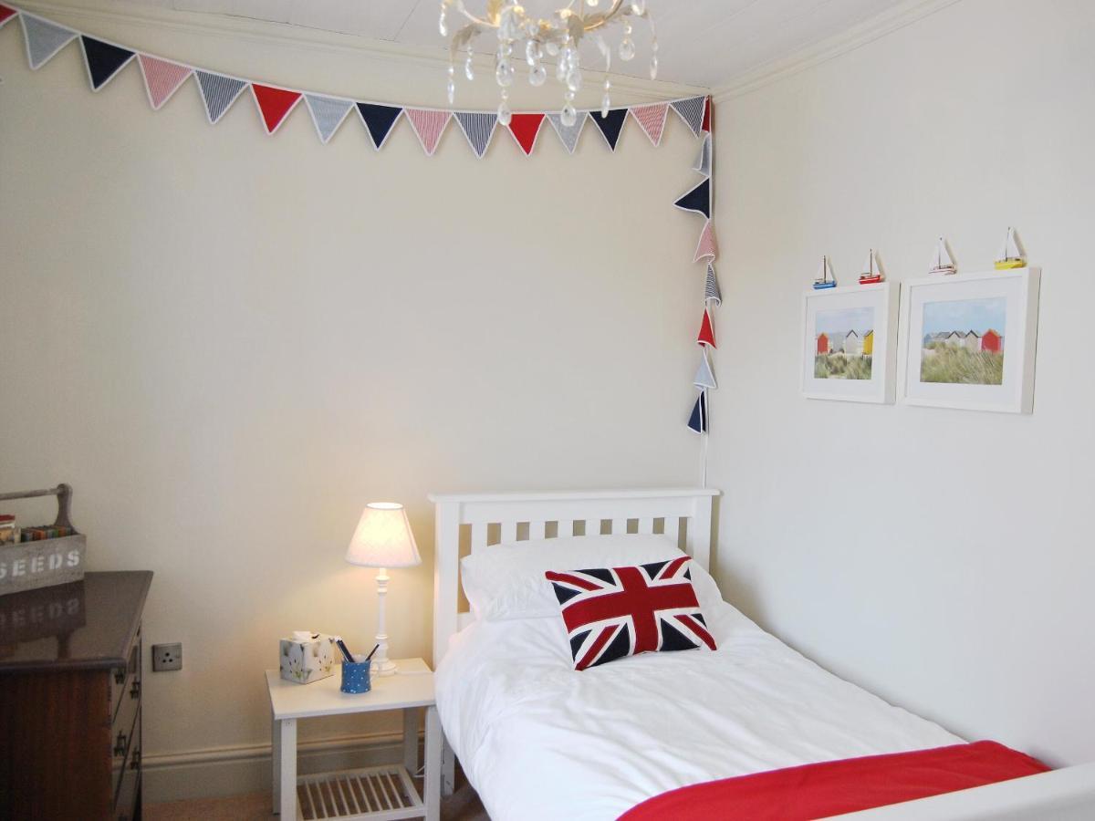 Solent Cottage - Pqqu Yarmouth  Eksteriør billede